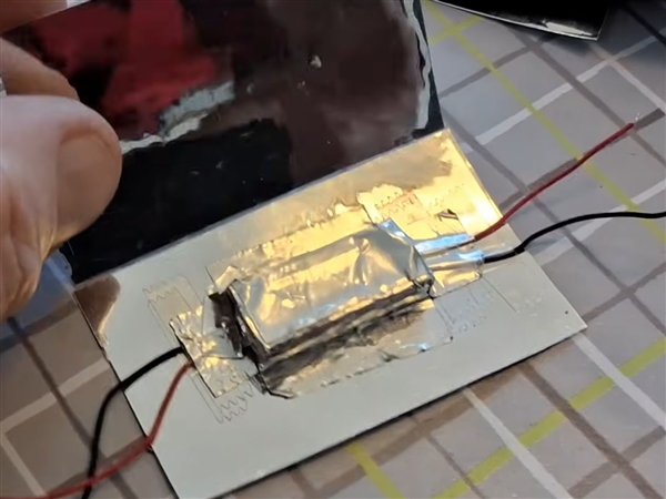 不充电能用几十年！硬核博主手搓核电池：真能启动主机玩游戏(图2)